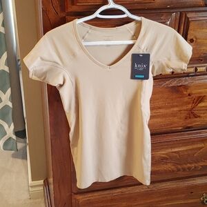 🌻KNIX DON'T SWEAT IT T-SHIRT MEDIUM